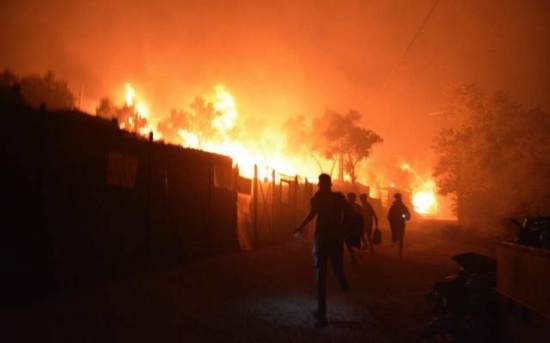 希腊最大难民营发生大火