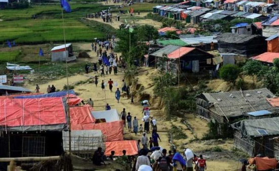 孟加拉国罗兴亚难民营发生山体滑坡洪水 6人死亡