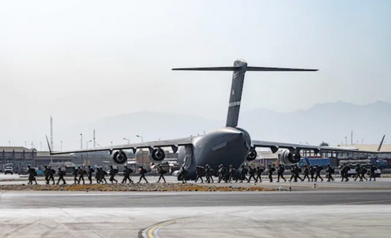 美国招募商业航空公司帮助运送阿富汗撤离人员