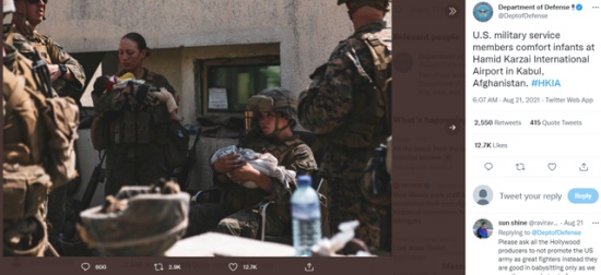 喀布尔机场抱阿富汗婴儿美国女兵被炸死
