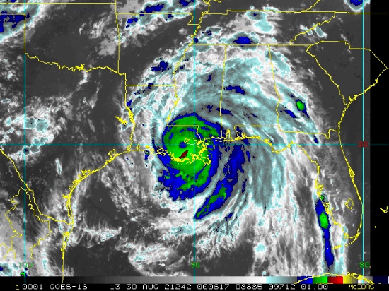 超强飓风艾达登陆美国路易斯安那州