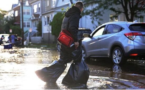 纽约暴雨导致8人死亡 2021年9月1日一夜暴雨后恢复生活