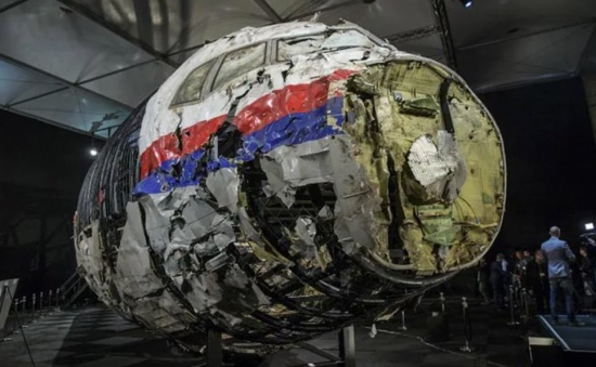 国际调查人员得出的结论是，MH17航班是在乌克兰东部上空被亲俄叛乱分子发射的导弹击落的。