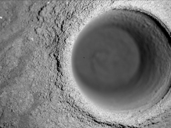 毅力号火星探测器收集到第一个岩石样本