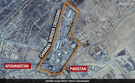 卫星图像显示巴基斯坦边境有数千名阿富汗人