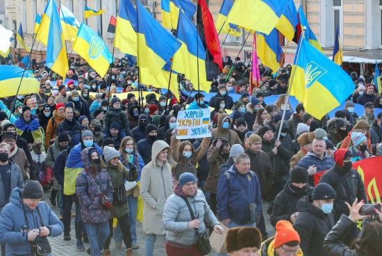 乌克兰哈尔科夫数千人集会宣布“哈尔科夫是乌克兰”