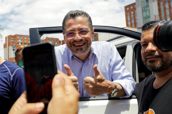 经济学家查韦斯预计将赢得哥斯达黎加选举
