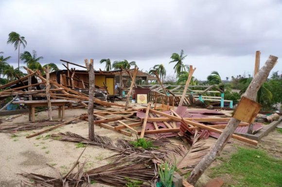 飓风阿加莎登陆墨西哥造成11人死亡33人失踪