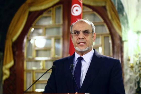 突尼斯法官冻结前议会议长、前总理的银行账户