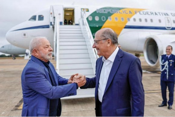 巴西总统卢拉将乌克兰和平列入他在中国的议程