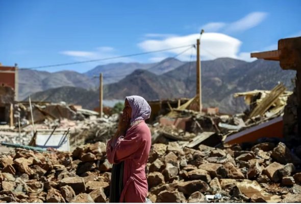 摩洛哥地震死亡人数超过2800人 幸存者在户外露营