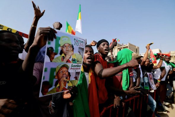 2023年3月14日，塞内加尔反对派领导人奥斯曼·松科(OusmaneSonko)的支持者要求释放被指控的政治犯