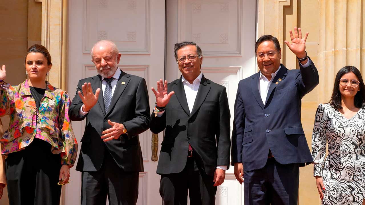在亚马逊峰会上发表的联合声明中，八个南美国家承诺支持巴西的热带森林永久基金（TFFF）