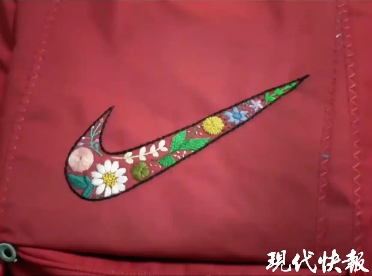 妈妈亲手缝的耐克书包火了