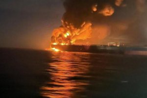 俄罗斯船只遭袭击 土