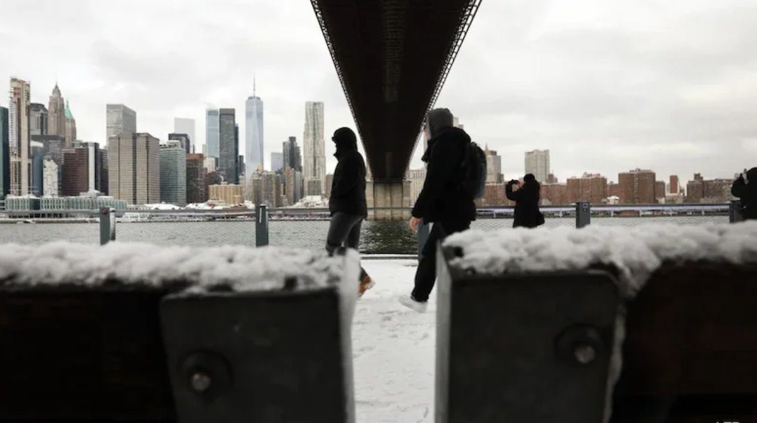 美国遭遇特大冬季风暴，超过60万人断电